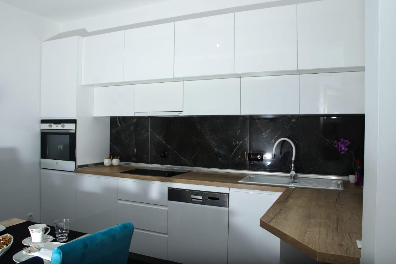 Apartman "Park" Livno Ngoại thất bức ảnh